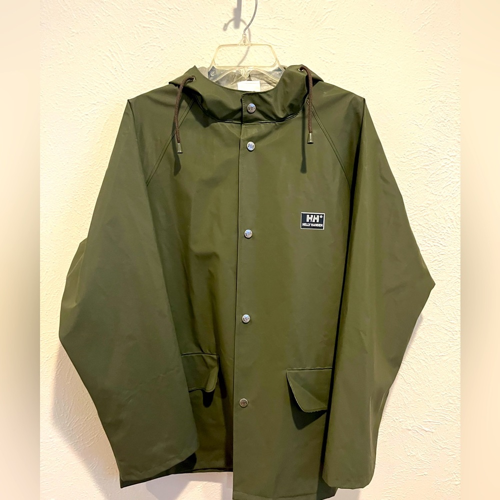 Helly Hansen hooded rain jacket. Men’s size small, excellent condition